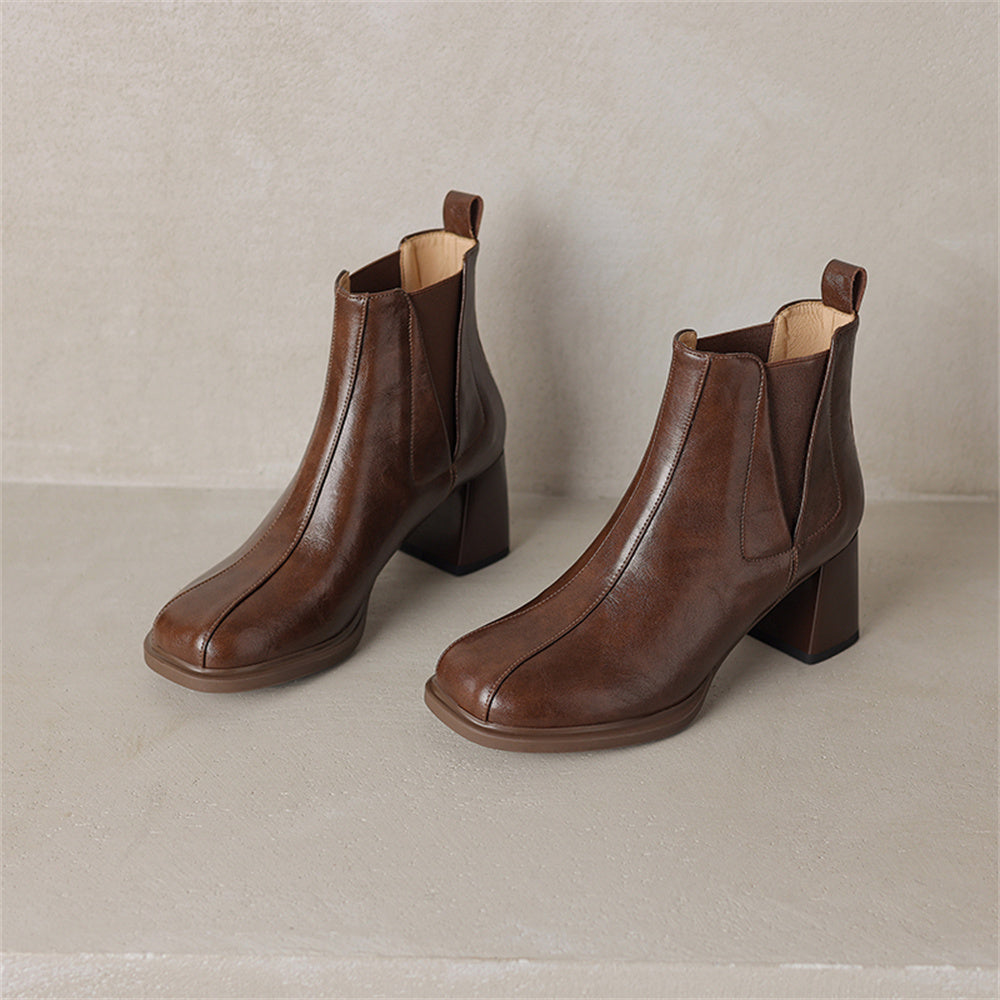 STACY | STIEFELETTEN